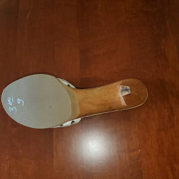 Vintage Fanfares Wooden Sandals - 7 1/2 M - Picture 4 of 6